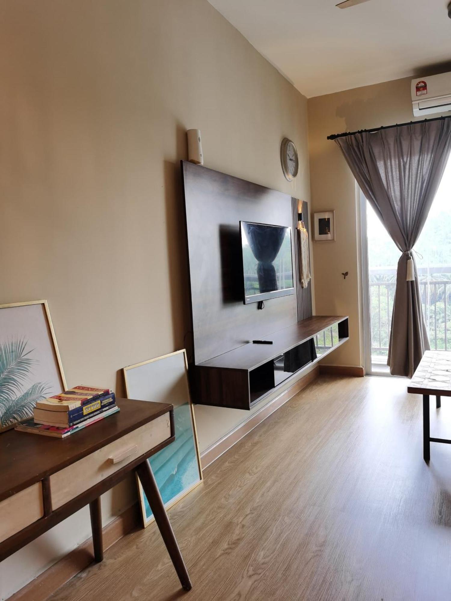 Homestay Bird's Nest Living Style